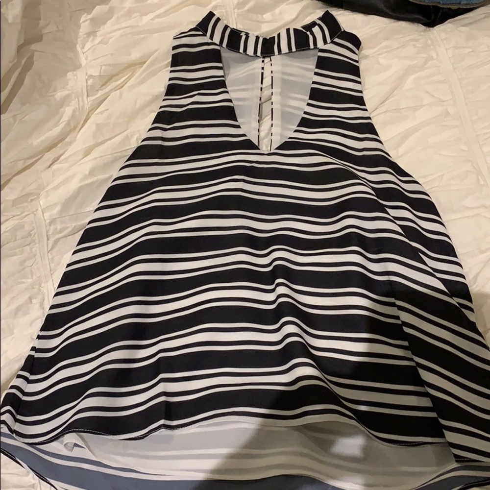 Olivaceous striped tank